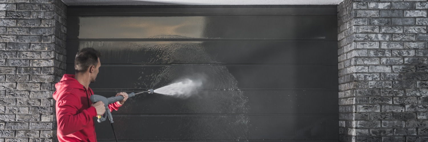 When to Do a Garage Clean-Up - Garage Door Pressure Wash G4UJNHX