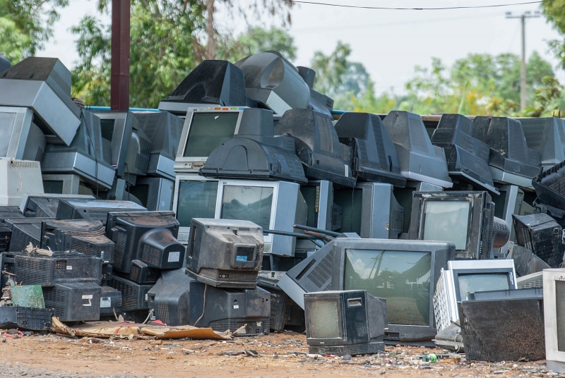 Dangers of Throwing Your Old TV and Stereo into the Environment
