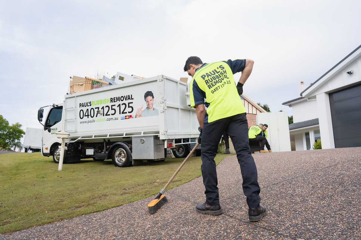 Sameday 24 Hour Rubbish Removal & Disposal Sydney Paul's Rubbish